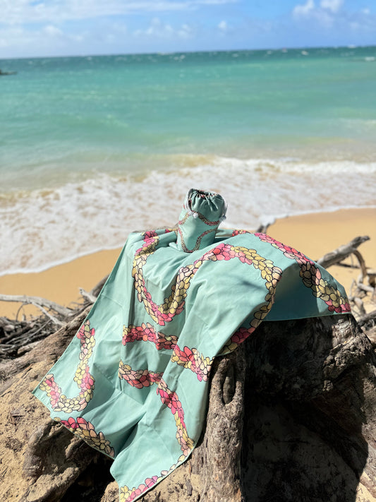 Ni'ihau Microfiber Towel with Drawstring Bag - Jade