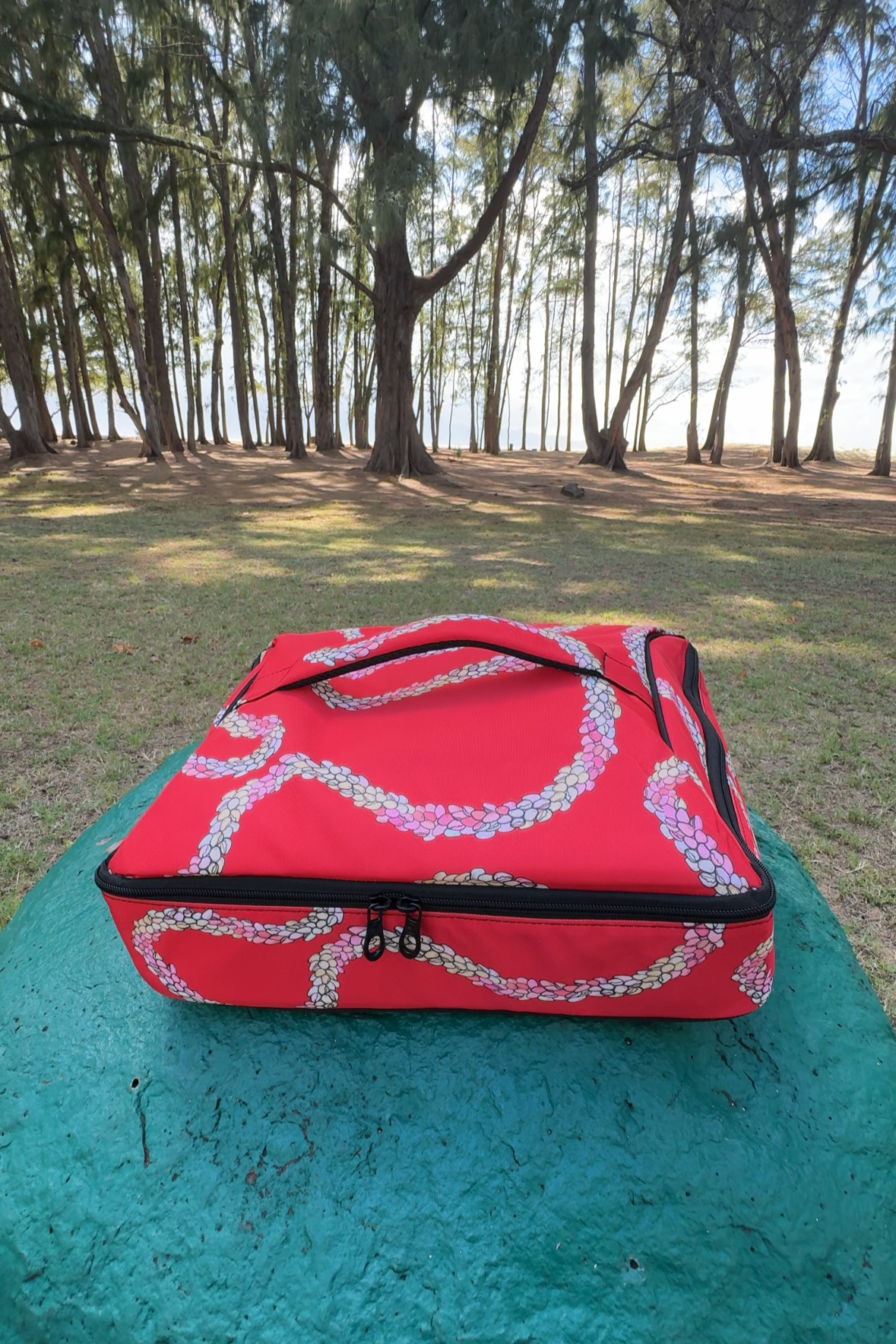 Ni’ihau Insulated Travel Food Bag - Red